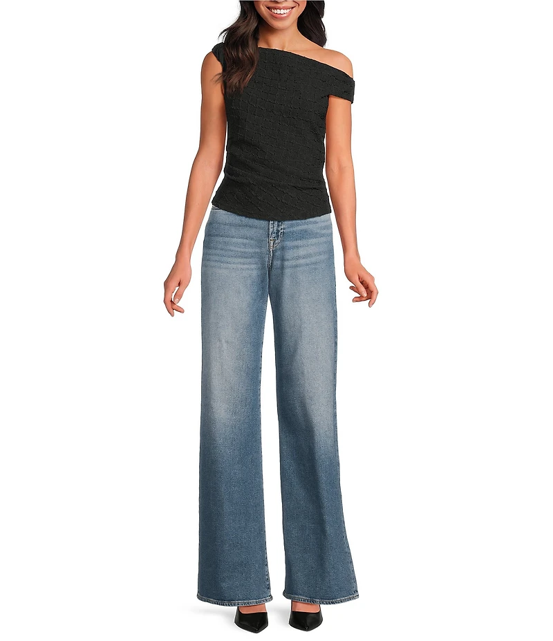 ASTR the Label Lindy Off-Shoulder Sleeveless Textured Knit Top