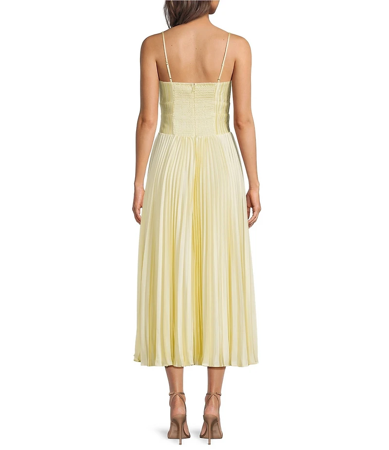 ASTR the Label Shionagh Sweetheart Neck Sleeveless Empire Waist Pleated Midi Dress