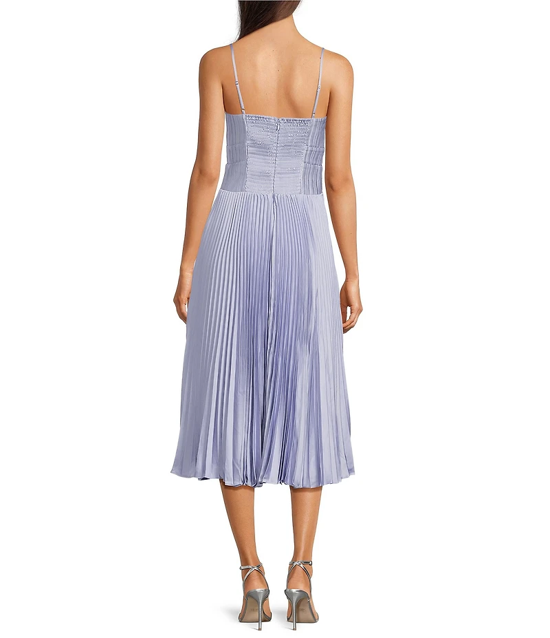 ASTR The Label Shionagh Sweetheart Neck Sleeveless Empire Waist Pleated Midi Dress