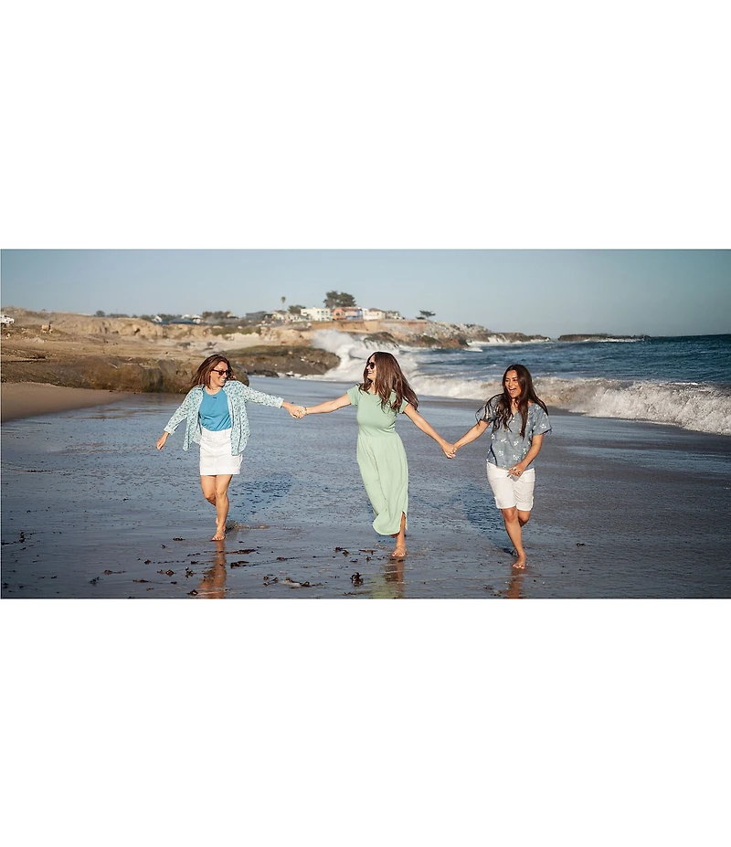 Aventura Mariposa Organic Cotton Floral Embroidered Split Neck Short Sleeve Top