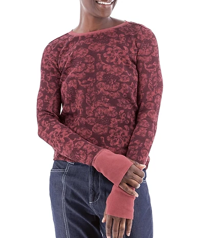 Aventura Sylvan Waffle Knit Floral Print Crew Neck Long Sleeve Shirttail Hem Top