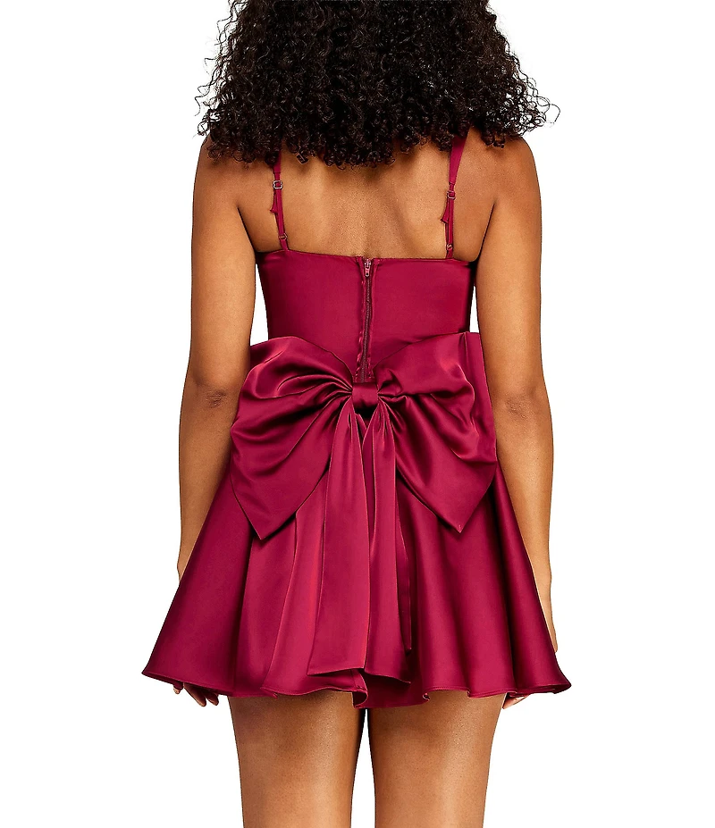 B. Darlin Sweetheart Neck Bow Back Dress