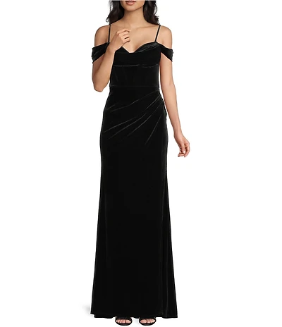 B. Darlin Velvet Off The Shoulder Sweetheart Neck Bustier Dress