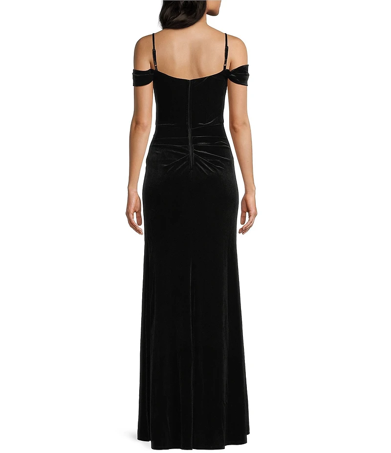 B. Darlin Velvet Off The Shoulder Sweetheart Neck Bustier Dress