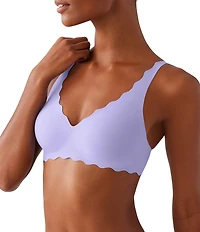 b.tempt'd by Wacoal B.wow'd Wire Free Scalloped V-Neck Convertible Bra