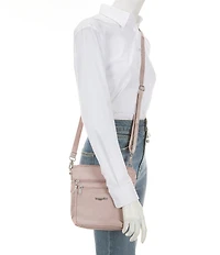 Baggallini Modern Pocket Crossbody Bag