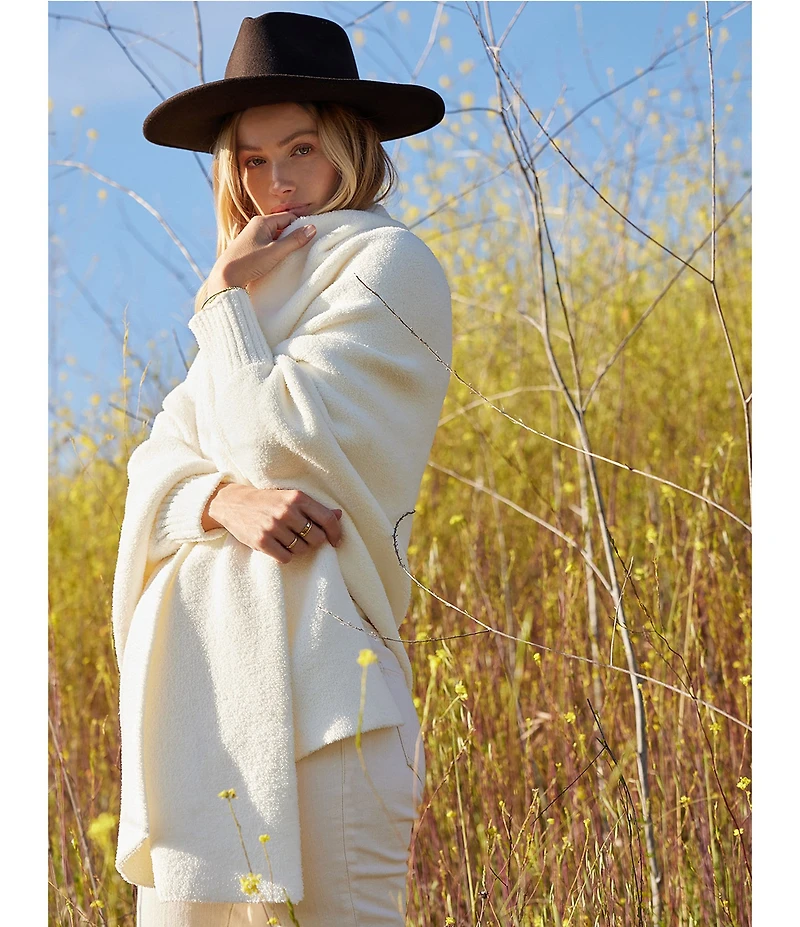 Barefoot Dreams CozyChic® Blanket Wrap