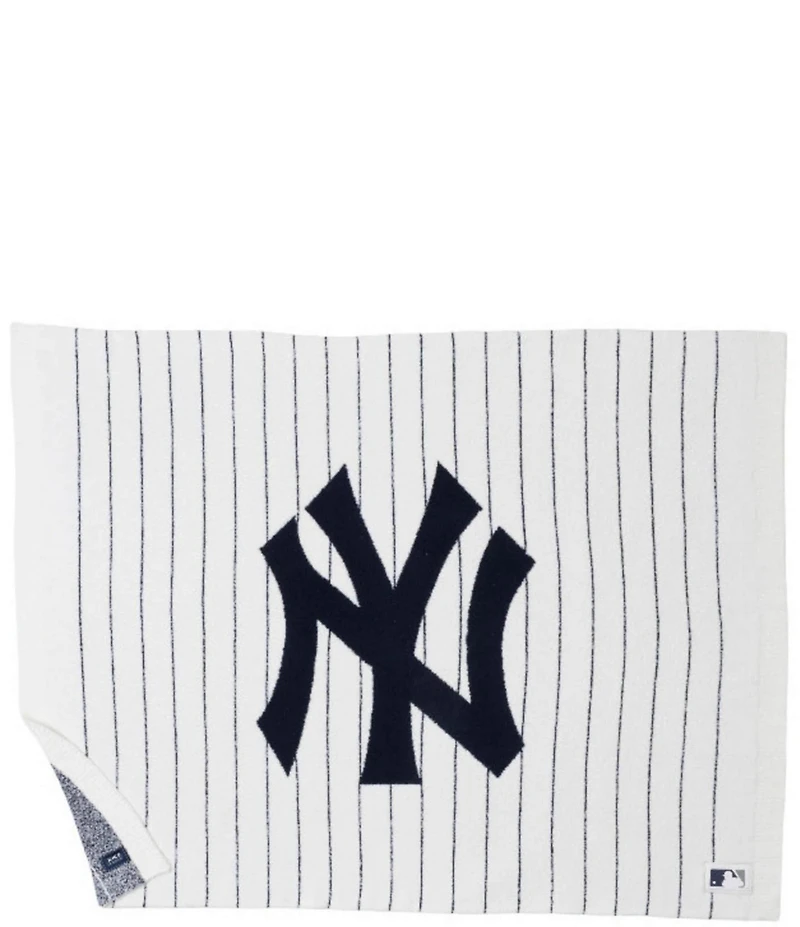 Barefoot Dreams CozyChic® New York Yankees™ Oversize Throw