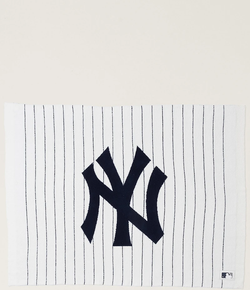 Barefoot Dreams CozyChic® New York Yankees™ Oversize Throw