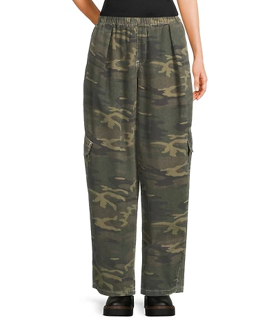 BDG Urban Outfitters Bobbi Camouflage Printed Woven Cargo Pants