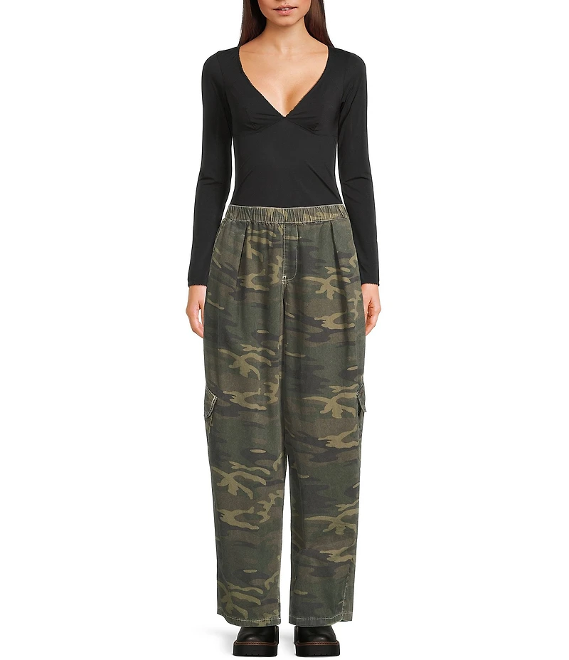 BDG Urban Outfitters Bobbi Camouflage Printed Woven Cargo Pants