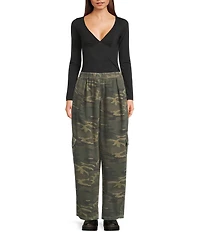 BDG Urban Outfitters Bobbi Camouflage Printed Woven Cargo Pants