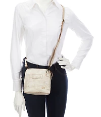 Bed Stu Ventura Ziparnd Hand-Free Compact Crossbody Bag