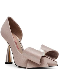 Betsey Johnson Kyliee Oversized Bow and Pearl Ornament Detail Pumps