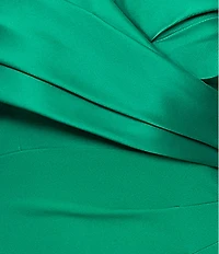 Betsy & Adam Petite Size Off-the-Shoulder Scuba Crepe Dress