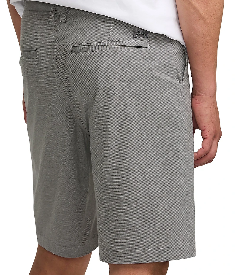Billabong Crossfire Solid Elastic Submersible 18#double; Inseam Shorts