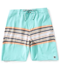 Billabong Spinner Low Tide 18.5#double; Outseam Board Shorts