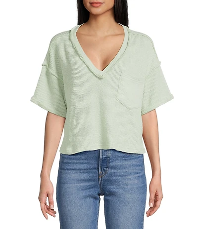 Blu Pepper Knit V-Neck Pocket Short Sleeve T-Shirt