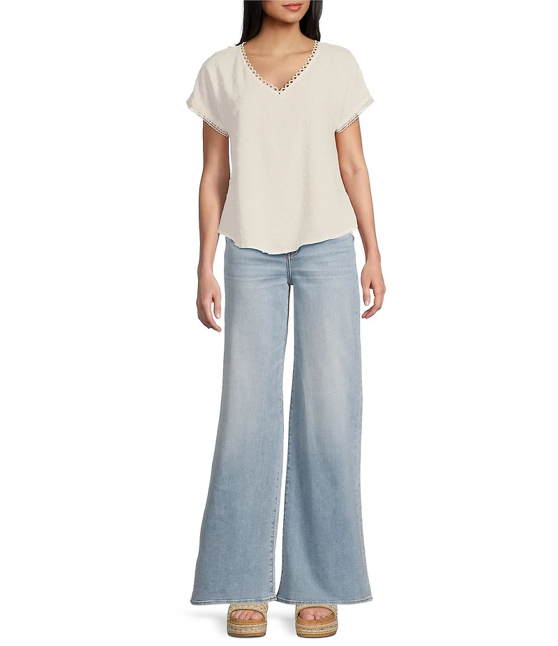 Blu Pepper Short Sleeve V-Neck Scallop Lace Trim Top