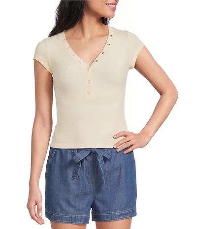 Blu Pepper V-Neck Short Sleeve Half Snap Button Knit Top