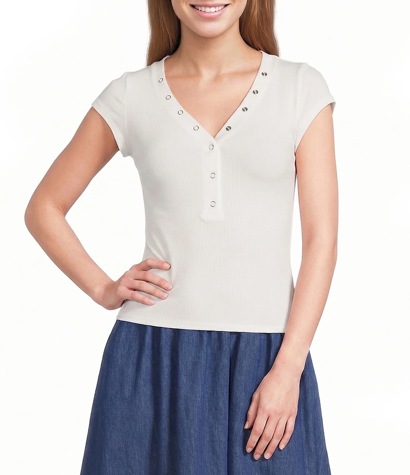 Blu Pepper V-Neck Short Sleeve Half Snap Button Knit Top