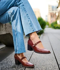 Born Adelphi Leather Snip Toe Mary Jane Pumps