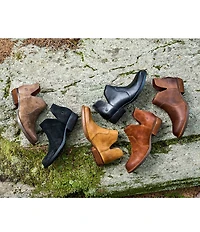 Born Kerri Leather Ankle Block Heel Booties
