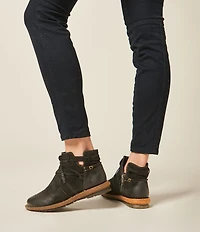 Born Tarkiln Leather Wrap Booties