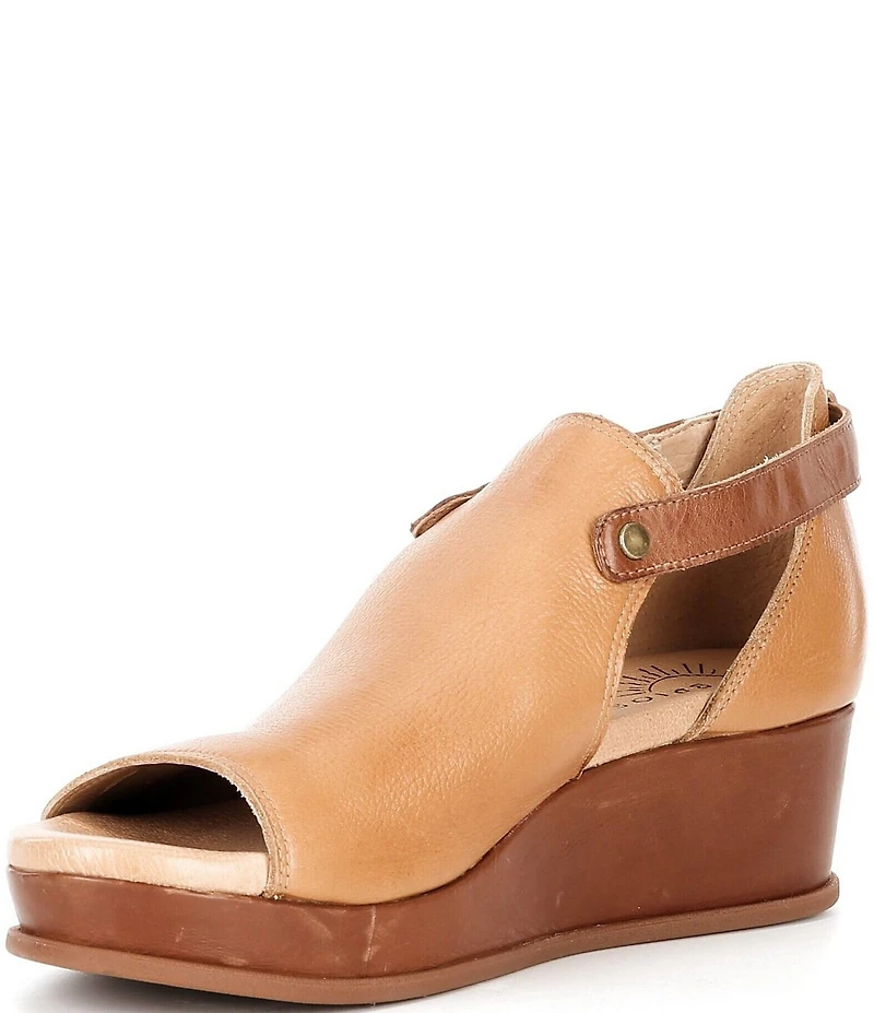 Brioso Lina Leather Closed Back Wedge Shooties