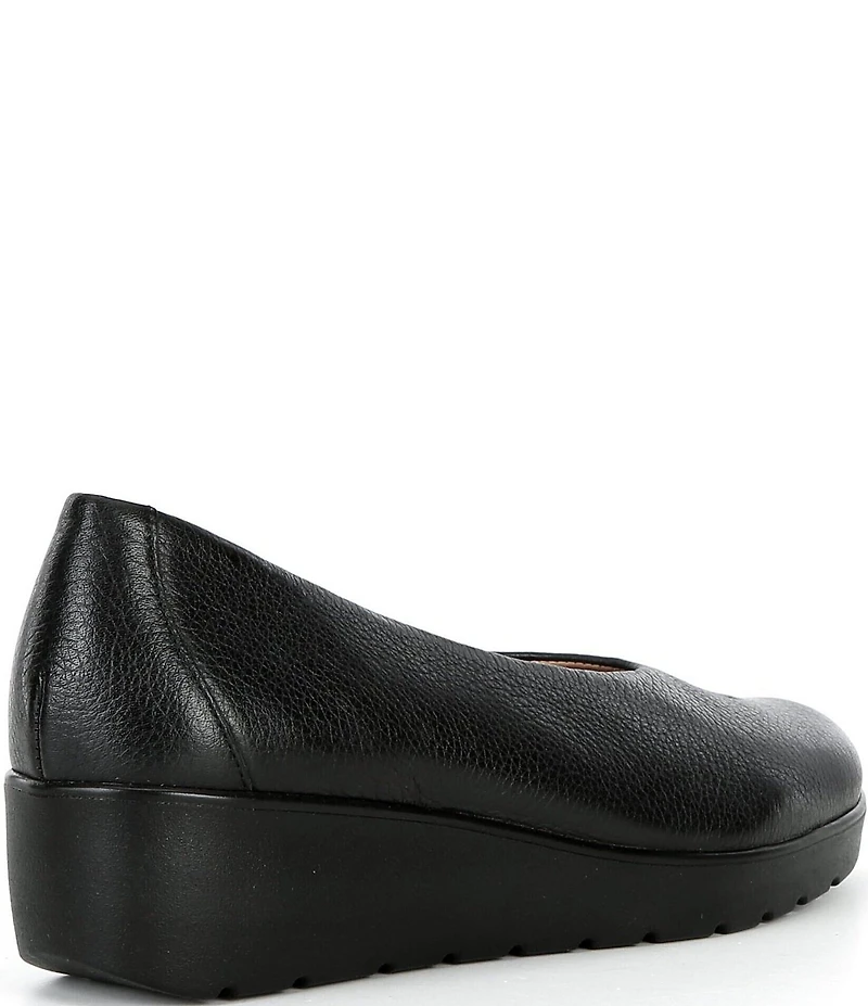 Brioso Waverly Leather Sweetheart Wedge Pumps