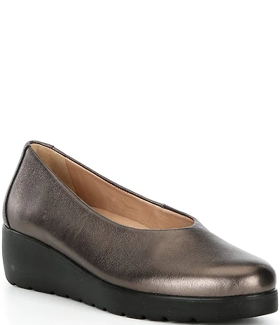 Brioso Waverly Leather Sweetheart Wedge Pumps