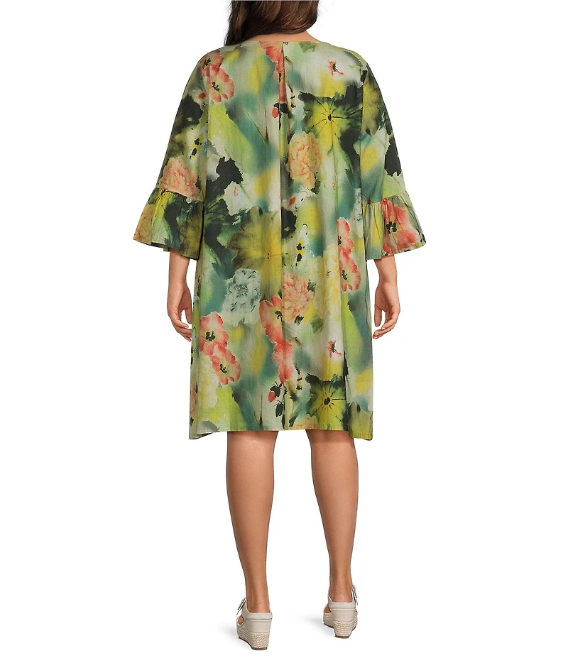 Bryn Walker Plus Phryne Giardino Print Round Neck 3/4 Ruffle Bell Sleeve Shift Dress