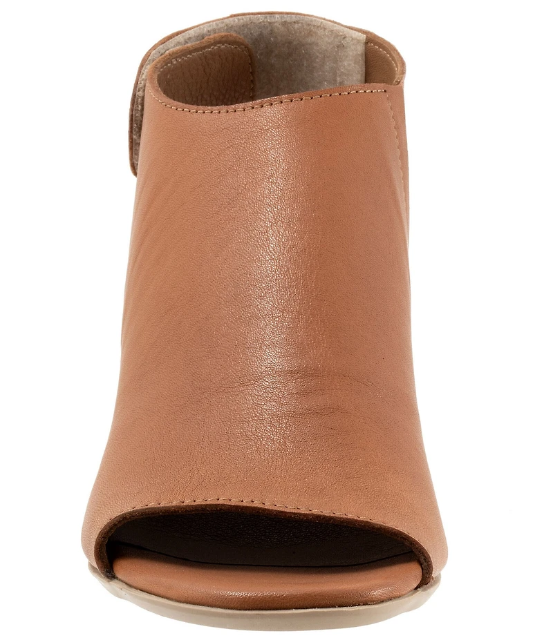 Bueno Rachel Leather Block Heel Shooties