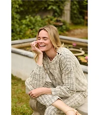 Buru Snappy Crew Neck Pullover Crewneck