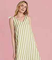 Buru Tie Shoulder Strap Stripe Print Scalloped V-Neck Maxi Dress