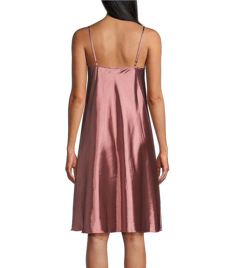 Cabernet Woven Solid Satin Sleeveless V-Neck Pocketed Chemise