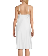 Cabernet Woven Solid Satin Sleeveless V-Neck Pocketed Chemise