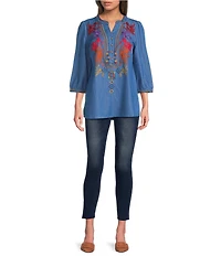Calessa Embroidered Split V-Neck 3/4 Sleeve Tunic