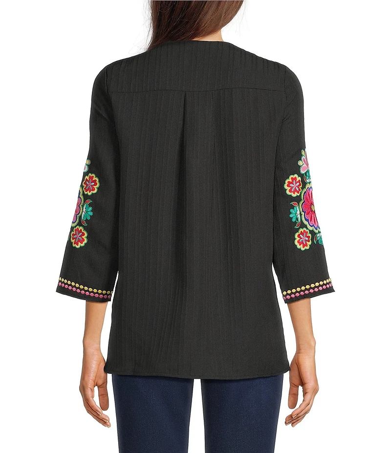 Calessa Embroidered Split V-Neck 3/4 Sleeve Tunic