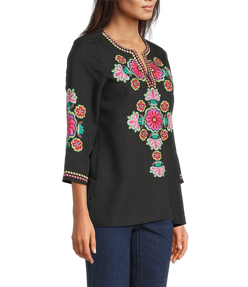 Calessa Embroidered Split V-Neck 3/4 Sleeve Tunic