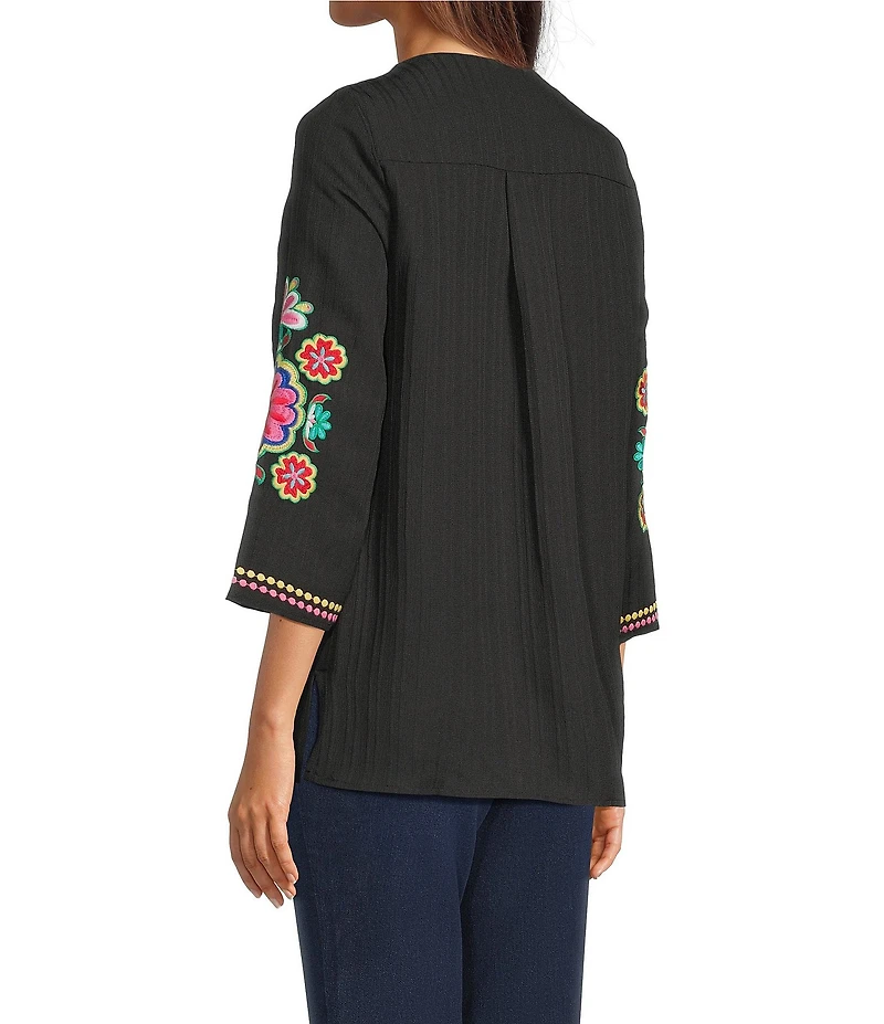 Calessa Embroidered Split V-Neck 3/4 Sleeve Tunic