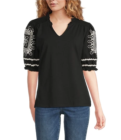 Calessa Embroidered Split V-Neck Short Balloon Sleeve Blouse