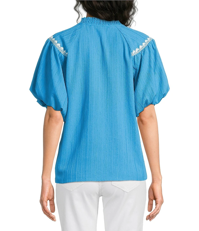 Calessa Embroidered Split V-Neck Short Raglan Puff Sleeve Tunic