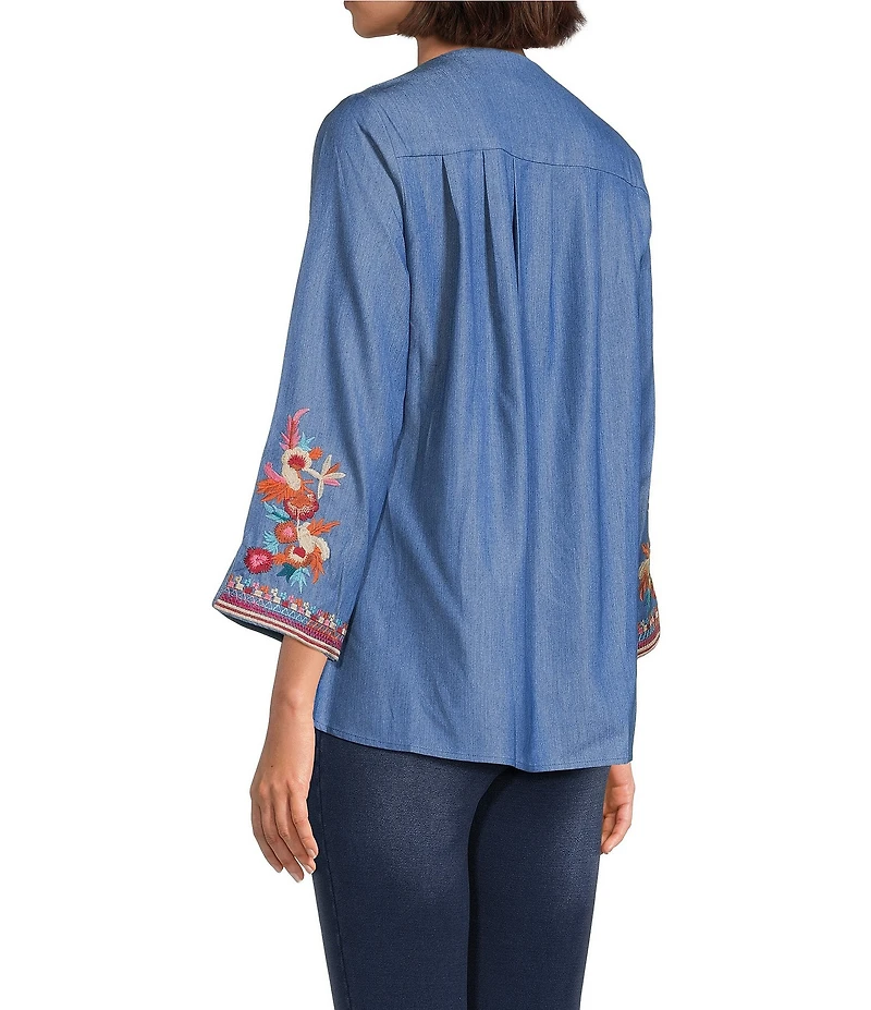 Calessa Embroidered V-Neck 3/4 Sleeve Tunic