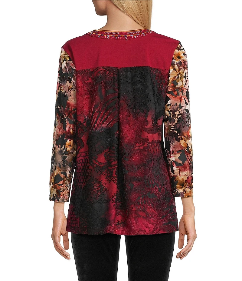 Calessa Embroidered Velvet Tie-Dye Knit Split V-Neck 3/4 Sleeve Tunic