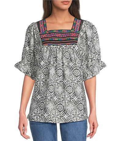 Calessa Petite Size Abstract Embroidered Square Neck Short Sleeve Tunic