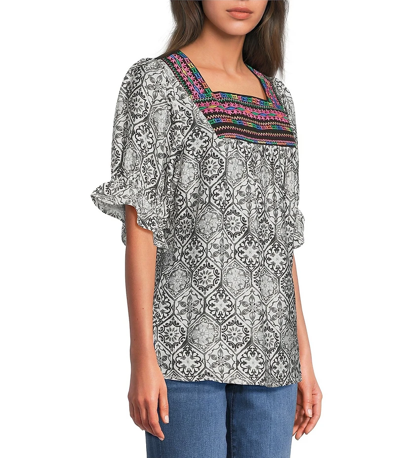Calessa Petite Size Abstract Embroidered Square Neck Short Sleeve Tunic