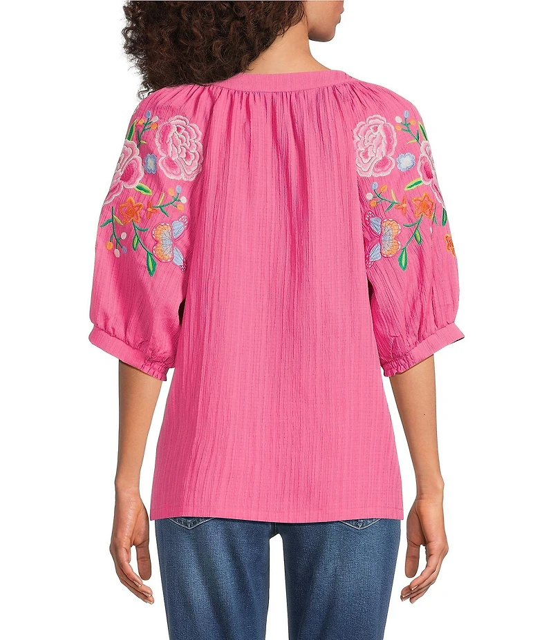 Calessa Petite Size Crinkle Split V-Neck Embroidered Puff Sleeve Tunic
