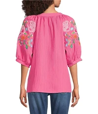 Calessa Petite Size Crinkle Split V-Neck Embroidered Puff Sleeve Tunic