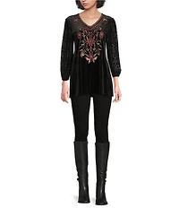 Calessa Petite Size Embroidered Burnout Velvet Floral V-Neck 3/4 Sleeve Knit Tunic